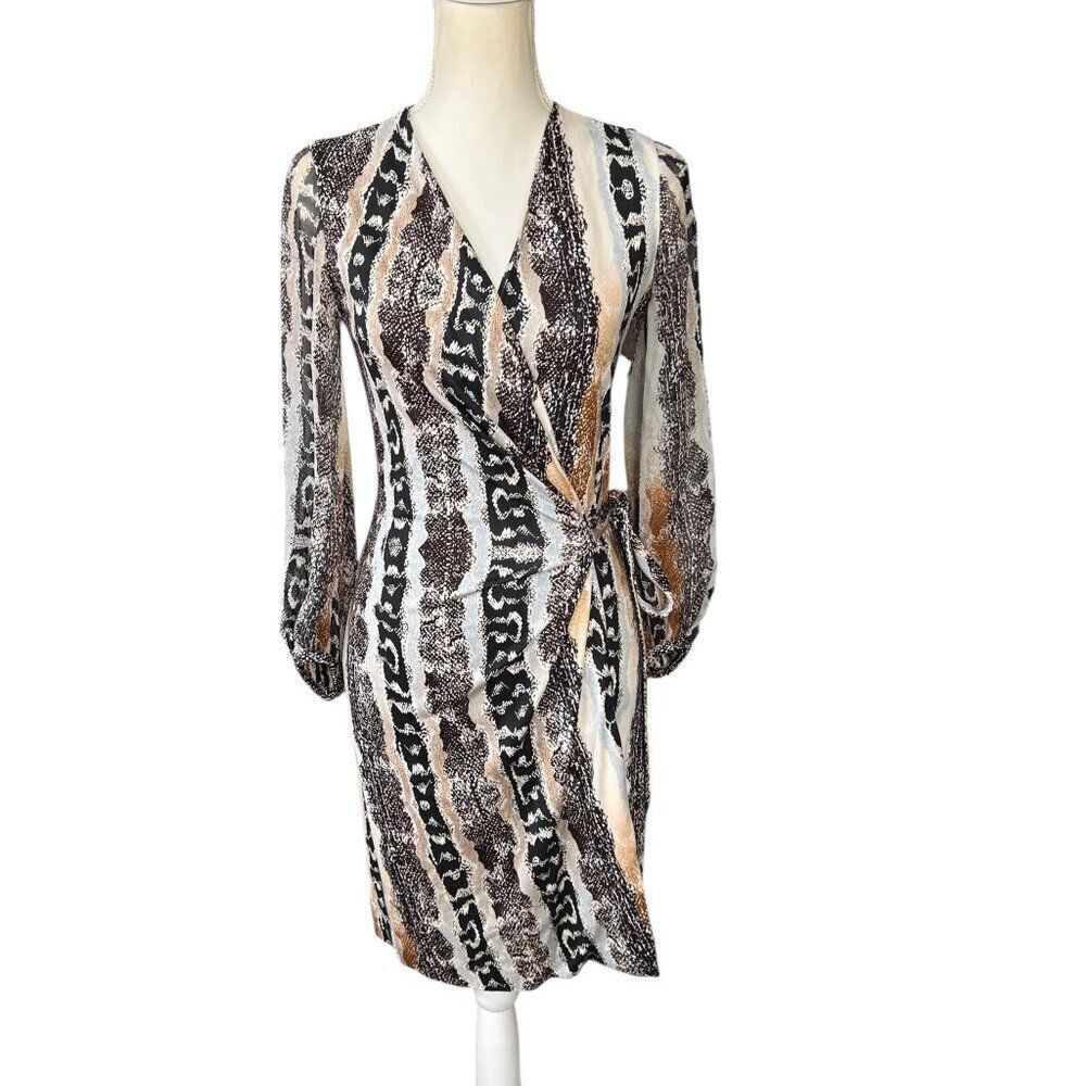 Diane Von Furstenberg Sigourney Wrap Dress 100% Silk Animal Print Size 4